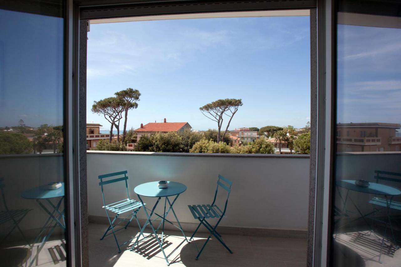 Surf And Windsurfer House Anzio Leilighet Eksteriør bilde