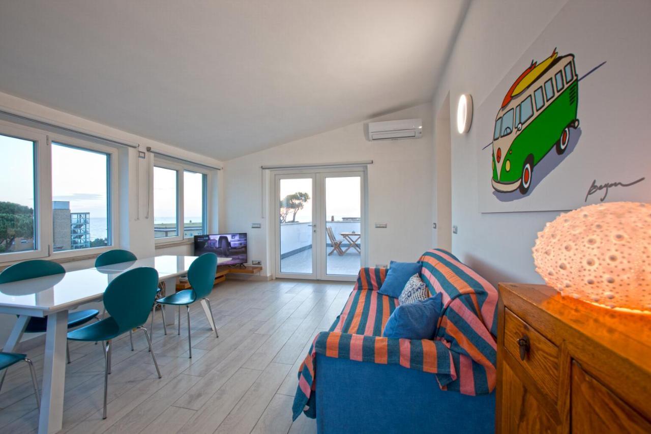 Surf And Windsurfer House Anzio Leilighet Eksteriør bilde